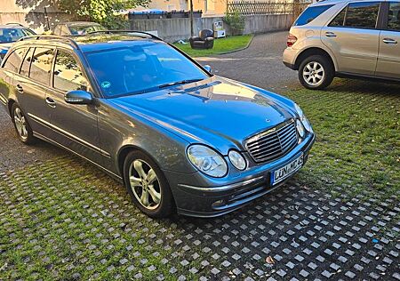 Mercedes-Benz E 270 CDI T AVANTGARDE TÜV BİS 07.2026