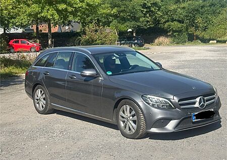 Mercedes-Benz C 220 d T Autom. -