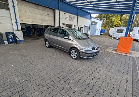 Seat Alhambra Sport 2.0 TDI, AHK 2000kg, RFK, PDC