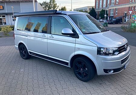 VW T5 California Volkswagen mit neuem Original- Motor