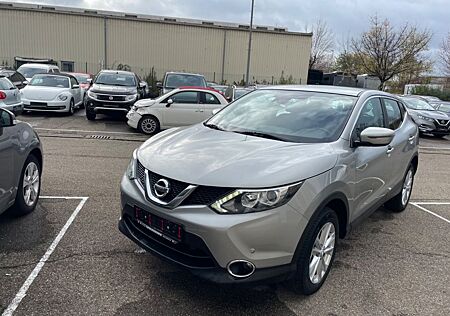 Nissan Qashqai Acenta 4x4,Orig.75TKM,Navi,Kamera,8 fach