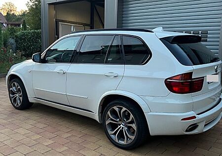 BMW X5 xDrive40d M Paket Pano Standheizung 20 Zoll