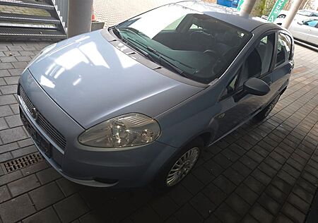 Fiat Grande Punto 1.4 8V Dynamic KD+HU neu