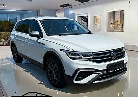 VW Tiguan Allspace Volkswagen Life*7 Sitzer*Matrix*HUD+AHK