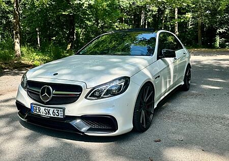 Mercedes-Benz E 63 AMG GARANTIE*NIGHT*PANO*LED*H&K*DISTRONIC* 20"*