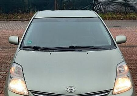 Toyota Prius 1.5-l-VVT-i Sol inkl. Travel-Paket Sol...