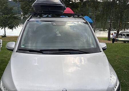 Mercedes-Benz V 250 d AVANTGARDE lang,Standheizung+Soundsystem
