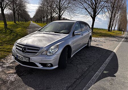 Mercedes-Benz R 280 lang -
