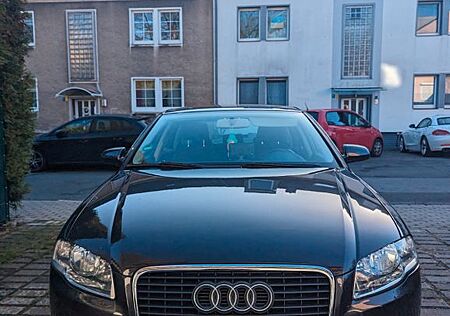 Audi A4 1.6 - GARAGENAUTO