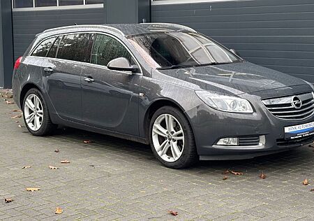 Opel Insignia A Sports Tourer Innovation Bi-Xenon