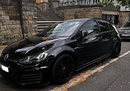 VW Golf Volkswagen 2.0 TDI DSG BMT GTD GTD