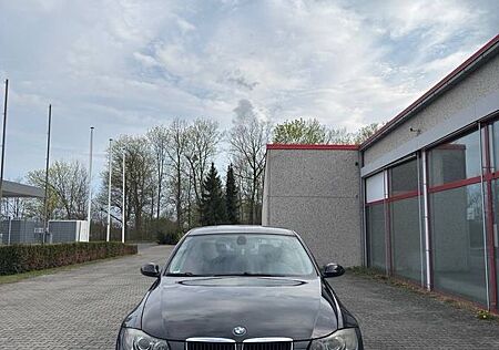 BMW 318i -