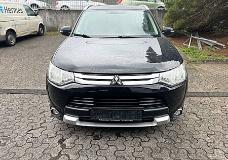 Mitsubishi Outlander Klassik Kollektion+4WD*SHZ*NAVI*KAMERA