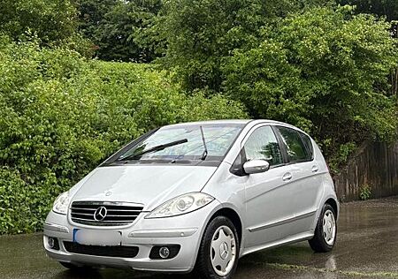 Mercedes-Benz A 180 CDI AVANTGARDE *AUTOMATIK*SCHECKHEFT*PDC