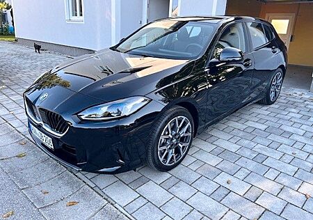 BMW 120 Step. Klima - adapt. LED - 18" neues MODELL