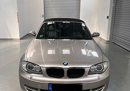 BMW 118i Cabrio - KeylessGo/Xenon/Navi/Leder/PDC/