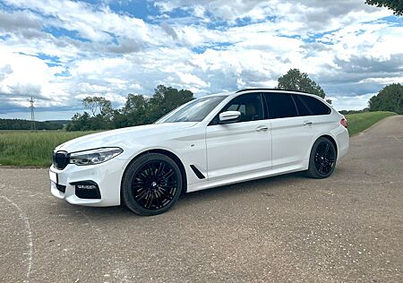 BMW 530d Touring M-Paket HUD Pano Prof 360 AHK ACC