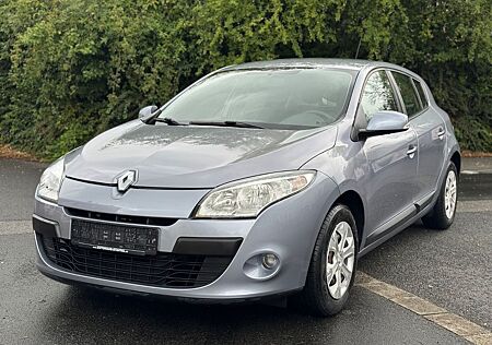 Renault Megane III Lim. 5-trg. Expression 1.6 // Euro 4