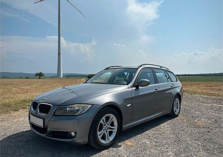 BMW 318i E91 LCI Touring Panorama Spacegrau