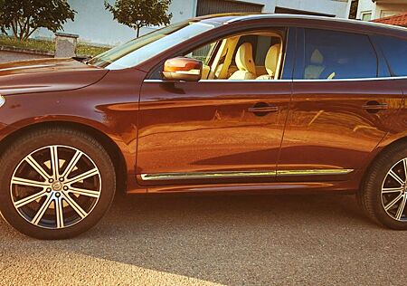 Volvo XC 60 XC60 D5 AWD 215 PS