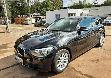 BMW 114i / Navigation / PDC / Sitzheizung