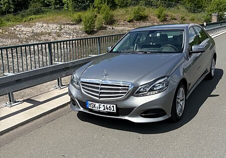 Mercedes-Benz E 200 BlueTEC AVANTGARDE AVANTGARDE