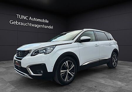Peugeot 5008 Allure AUT 7-STZR PANO AHK ACC SHZG
