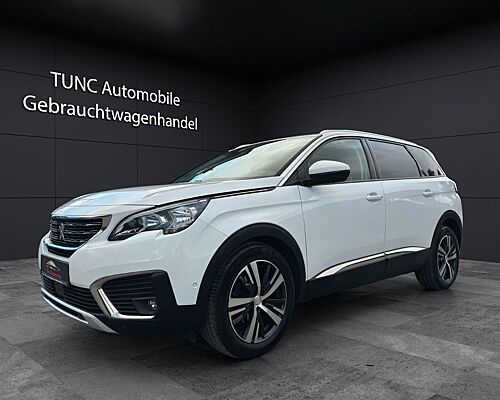 Peugeot 5008 Allure AUT 7-STZR PANO AHK ACC SHZG