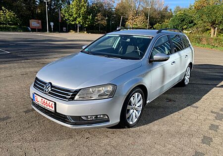 VW Passat Variant Volkswagen 4Motion DSG Navi AHK PDC