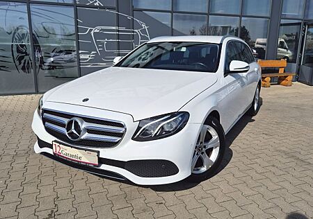 Mercedes-Benz E 250 T-Modell*LED*Navi*Tempomat*Teilleder*