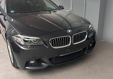 BMW 535i xDrive Touring A Modern Line