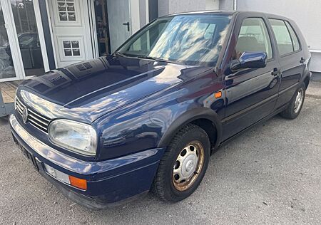 VW Golf Volkswagen 1. Hand Original KM 45000 Scheckheftgepflegt