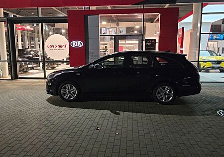 Kia Cee'd Sportswagon 1.4 T-GDI Vision Sportswag...