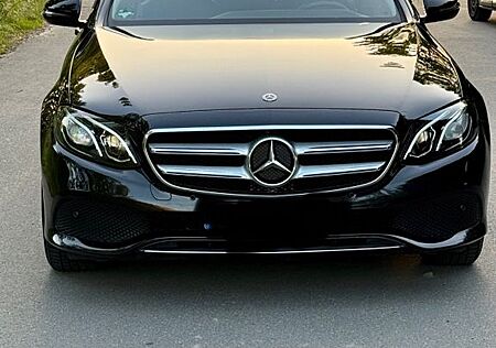 Mercedes-Benz E 200 Mercedes d T Avantgarde | LED | Navi | PD
