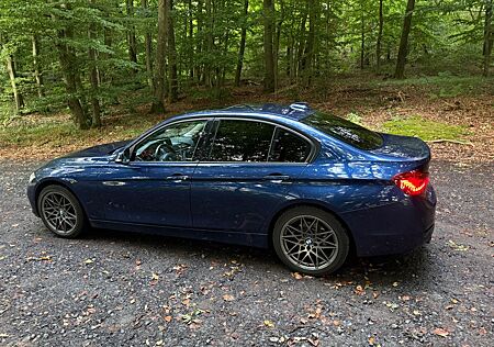 BMW 320d xDrive Sport Line Sport Line