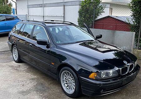 BMW 525i A Sport touring Sport