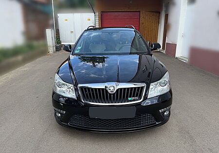 Skoda Octavia 2.0 TFSI DSG RS Combi RS