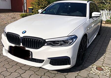 BMW 525d Touring - M Sport, Head-Up, AHK