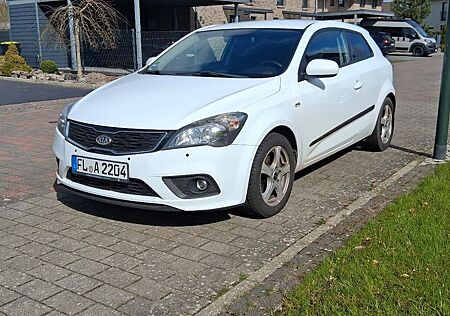 Kia Cee'd / Ceed 1.6 CRDi 115PS Edition 7 Edition 7