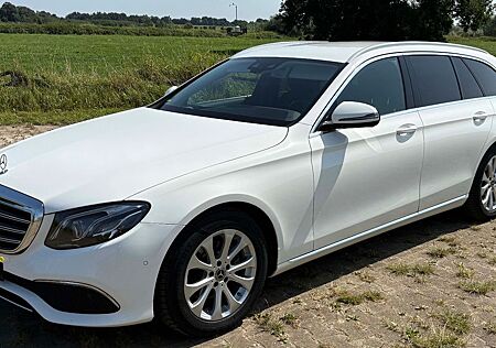 Mercedes-Benz E 220 E 220d T EXCLUSIVE, Garagen-Langstr. Fz, 1. Hd.