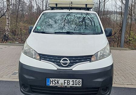 Nissan NV200 mit Dachzelt