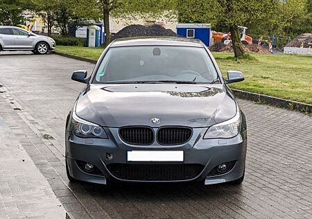 BMW 520i - E60 Lci