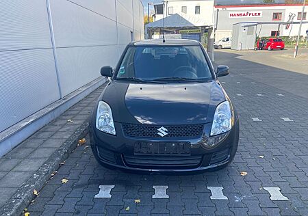 Suzuki Swift gebraucht kaufen Suzuki Swift 1.3 Club Klima Tüv 10/27 1Hand!!!