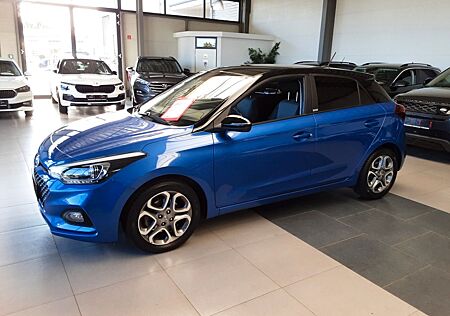 Hyundai i20 Advantage + NAVI SH Apple RFK ALU LKHZ