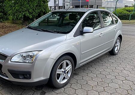 Ford Focus 1.6 Ghia