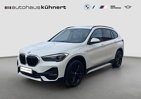 BMW X1 xDrive25e Sport Line LED PanoSD StHzg AHK SD
