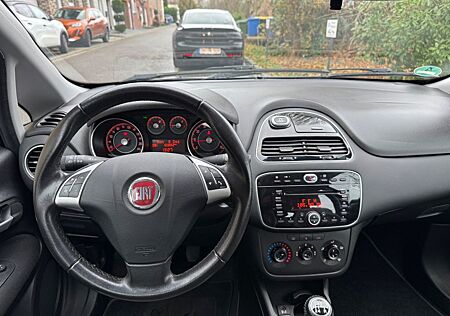 Fiat Punto 1.2 TÜV NEU 1.HAND KLIMA SERVO SCHIEBEDACH