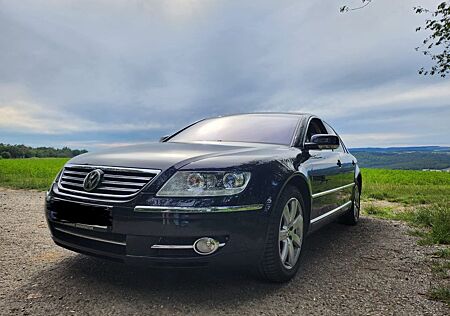 VW Phaeton Volkswagen 4.2 V8 4MOTION Tiptronic 4-Sitzer -