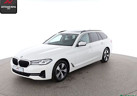 BMW 520 d T LIVE COCKPIT,ACC,PANORAMA,AHK,SCHECKHEFT