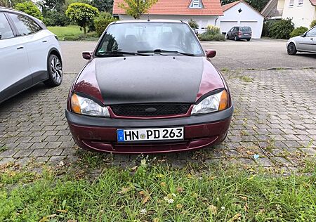 Ford Fiesta 1.3 44 kW Ghia Ghia